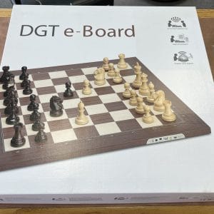 Electronic Chess Set - Plastic E-Pieces & e-Board Without Indices - Image 1
