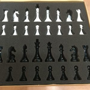 Chess Set 21" - Staunton Heavy Weight Plastic With Leatherette Board (4.3" King) - Image 3
