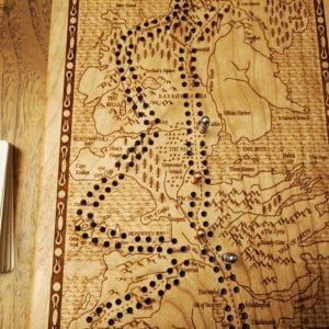 Wooden Cribbage Board: Game of Thrones - Westeros - Image 3