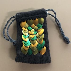 Small Knitted Scalemail Dice Bag - Image 4