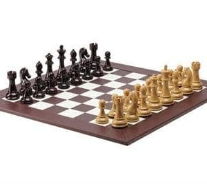 Chess Set 21" - Staunton Heavy Weight Plastic With Leatherette Board (4.3" King) - Image 7